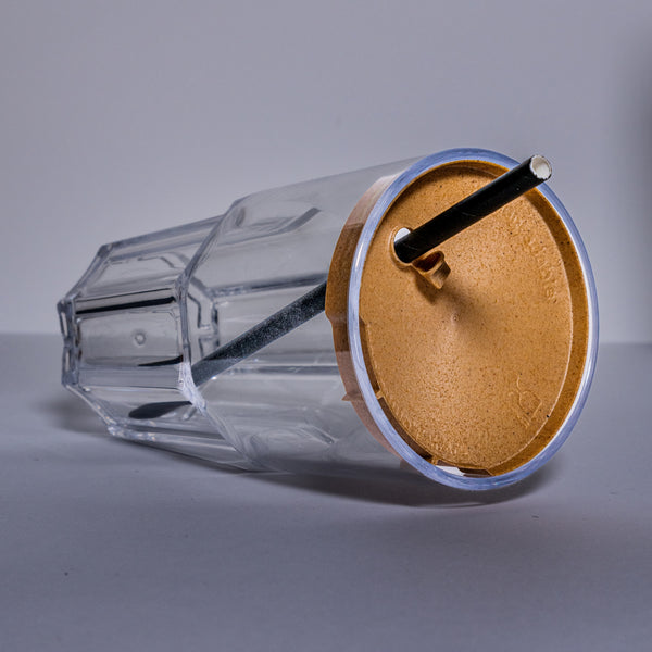 Komfid Lid (nature) in a glass (Granity 47) + straw